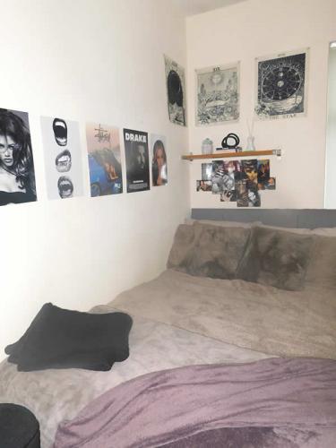 Bedroom 27